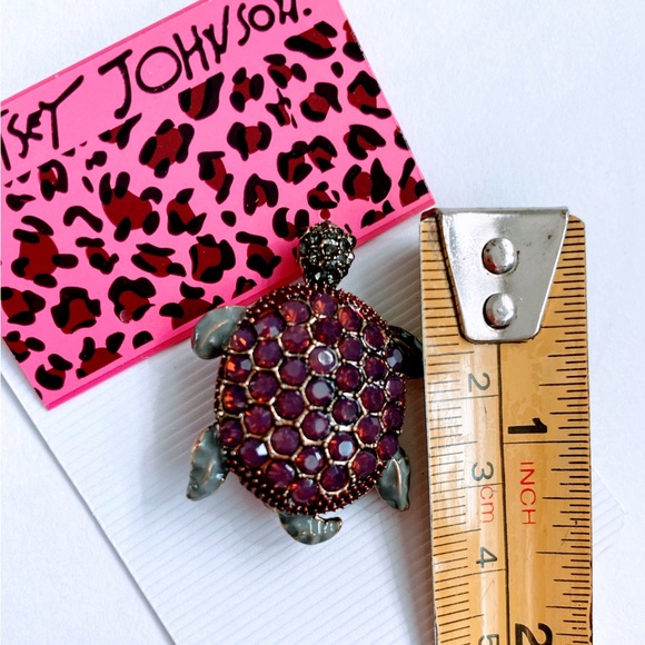Betsey Johnson Crystal Studded Turtle Brooche - Picture 2 of 4